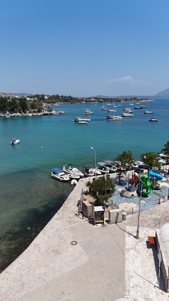 Cumhuriyet Meydanı İçecek Otomatı çevre fotoğrafı
